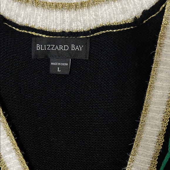 Festive Black Vest with Red and Green Accents - Picture 2 of 2